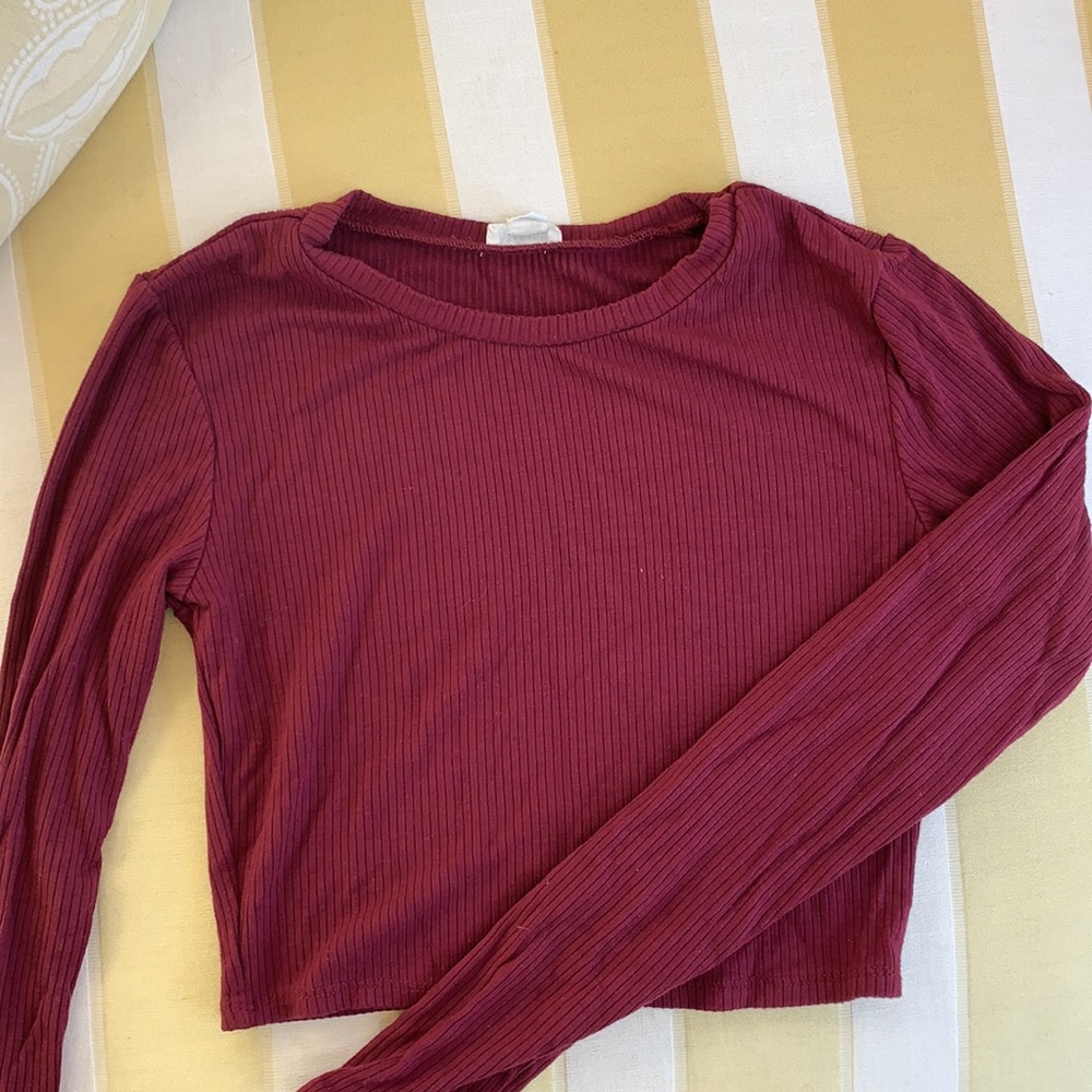 Garage cropped long sleeve